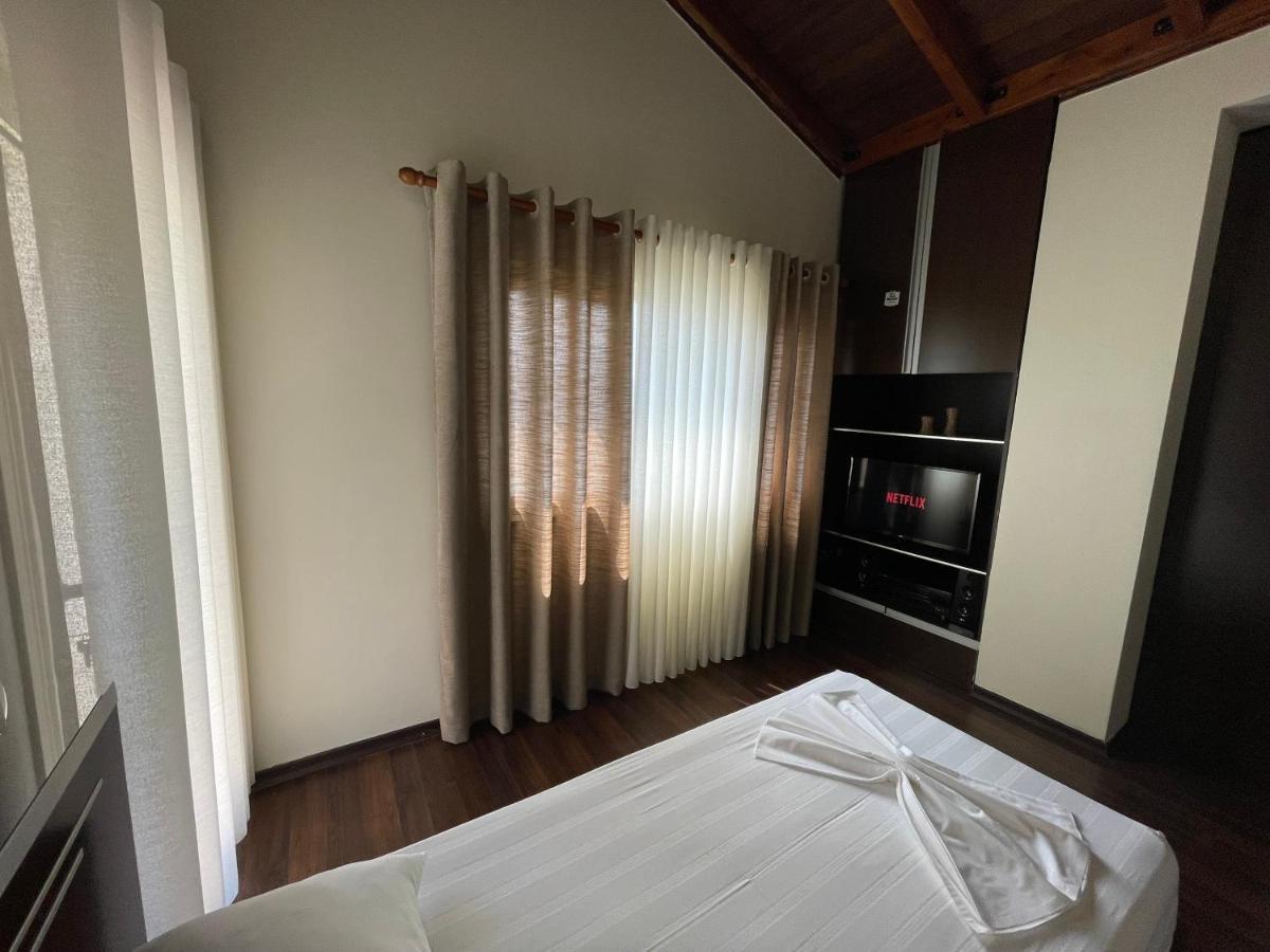 Vila Zahaj Vlorë エクステリア 写真