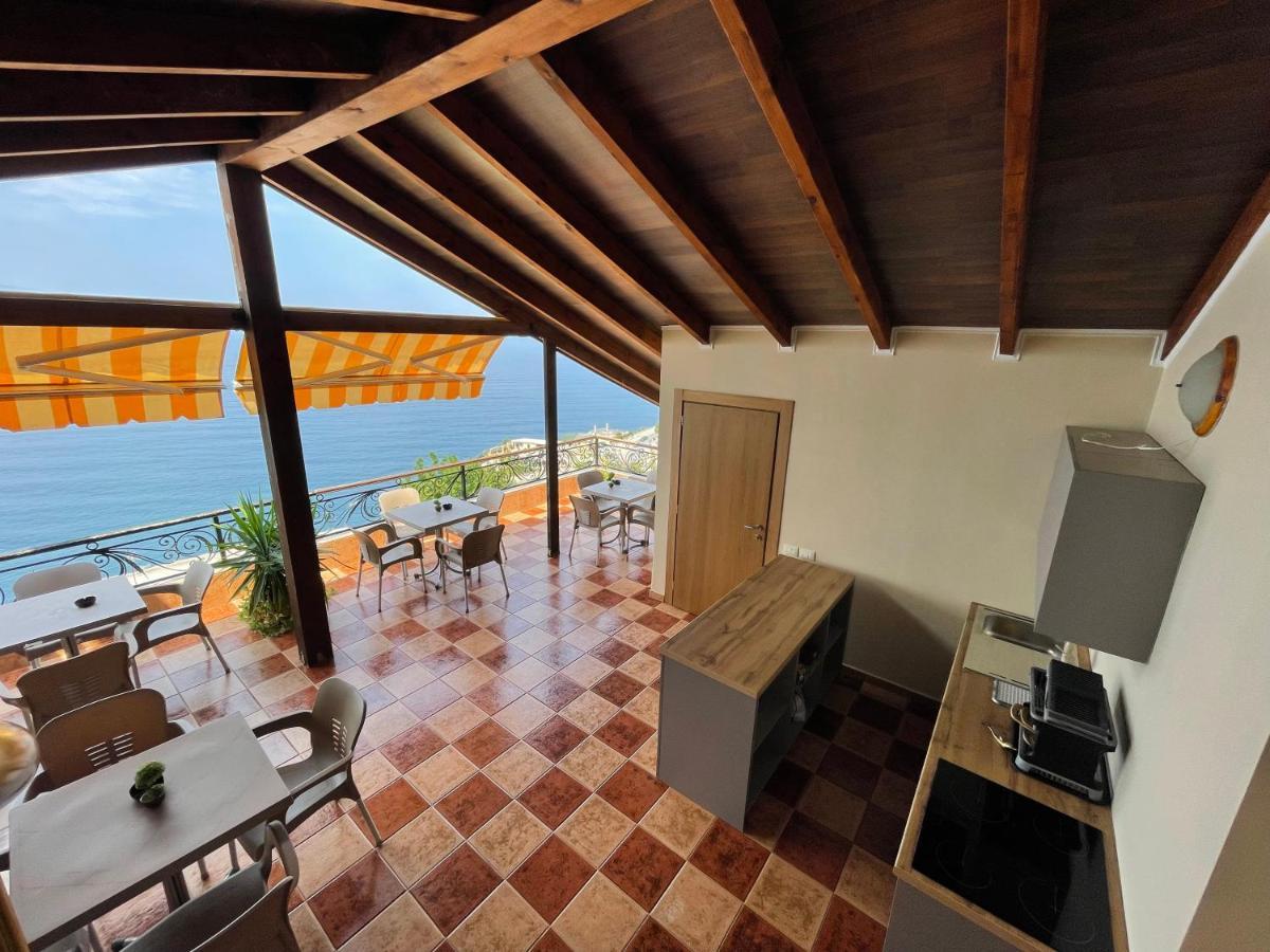 Vila Zahaj Vlorë エクステリア 写真