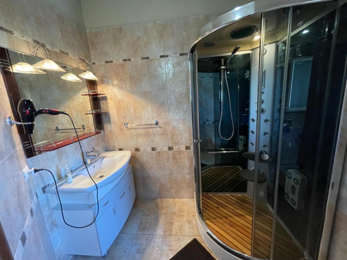 Vila Zahaj Vlorë エクステリア 写真